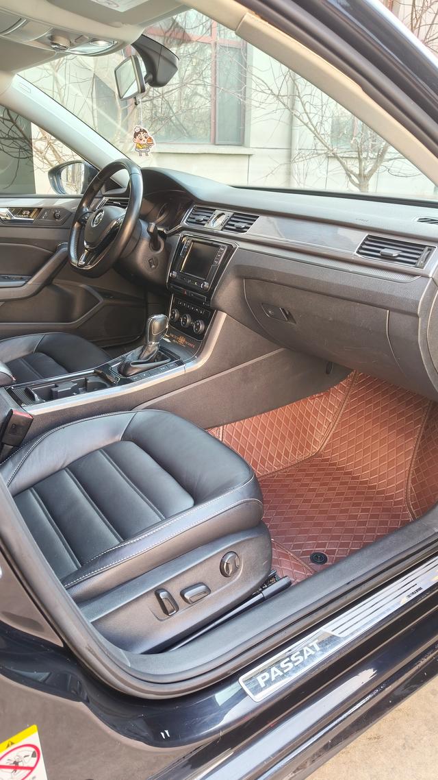 Volkswagen Passat 2017 330TSI DSG Prestige – фото 8
