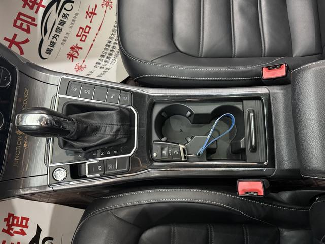 Volkswagen Passat 2017 330TSI DSG Prestige – фото 19