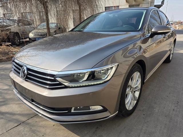 Volkswagen Magotan 2017 330TSI DSG Luxury – фото 1