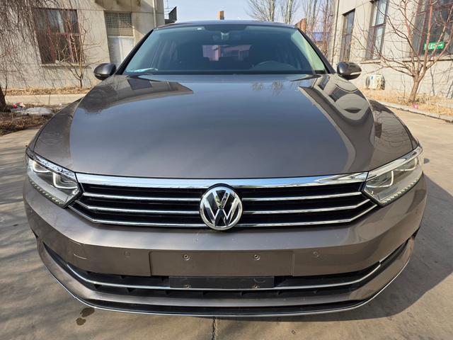 Volkswagen Magotan 2017 330TSI DSG Luxury – фото 2
