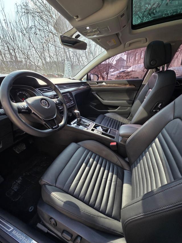 Volkswagen Magotan 2017 330TSI DSG Luxury – фото 7