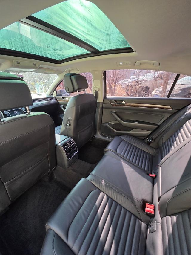 Volkswagen Magotan 2017 330TSI DSG Luxury – фото 9