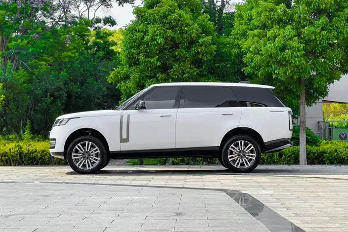 Range Rover 2024 Model 3.0 L6 400PS Shengshi Extended Edition