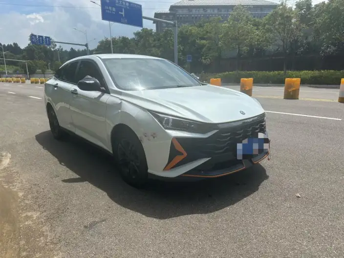 Yixuan 2023 Model Mach Version 1.5L Automatic Chasing the Wind version