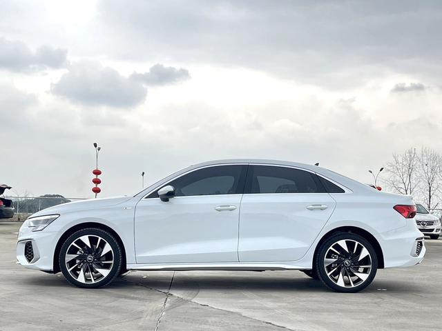 Audi A3 2024 A3L Limousine 35 TFSI Fashion Sport – фото 3