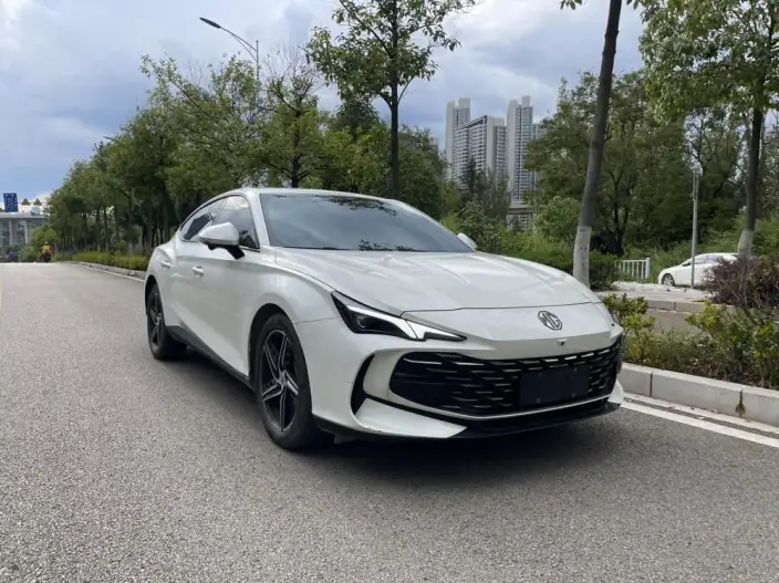 MG7 2025 Model 1.5T DCT Deluxe Edition