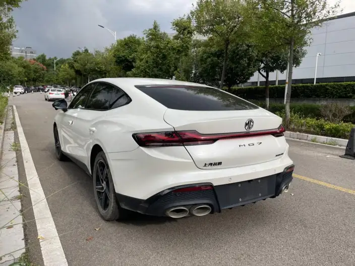 MG7 2025 Model 1.5T DCT Deluxe Edition