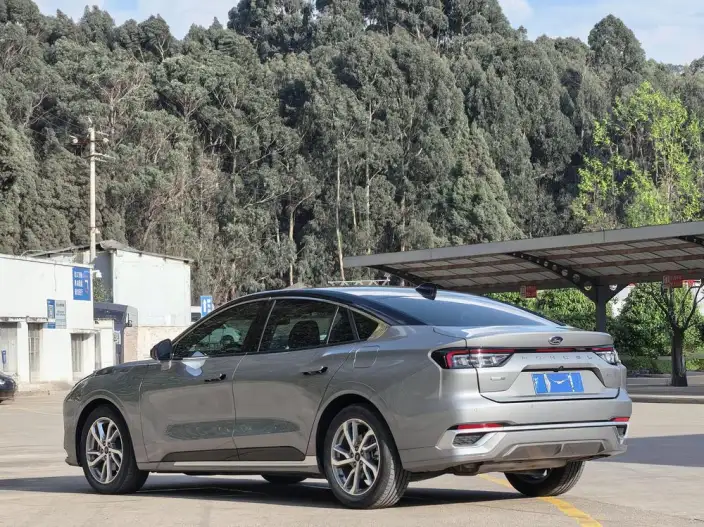 Ford Mondeo 2022 Model Facelift EcoBoost 245 Luxury Model