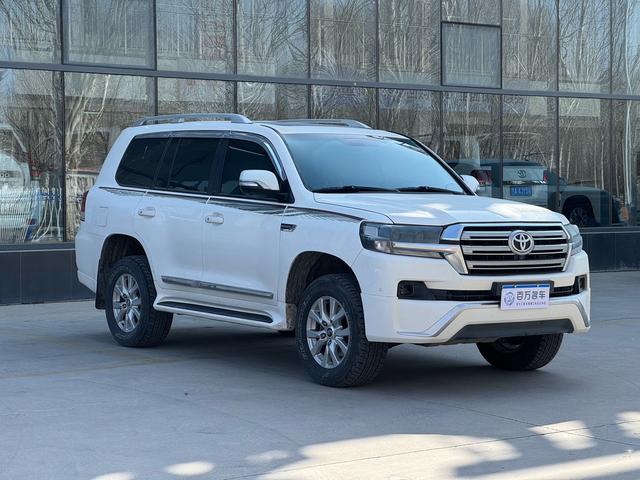 Land Cruiser 2010 модификация 4.7L автоматическое VX – фото 2