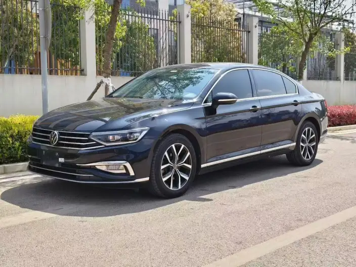 Volkswagen Magotan 2021 Model 330TSI DSG 30th Anniversary Memorial Edition