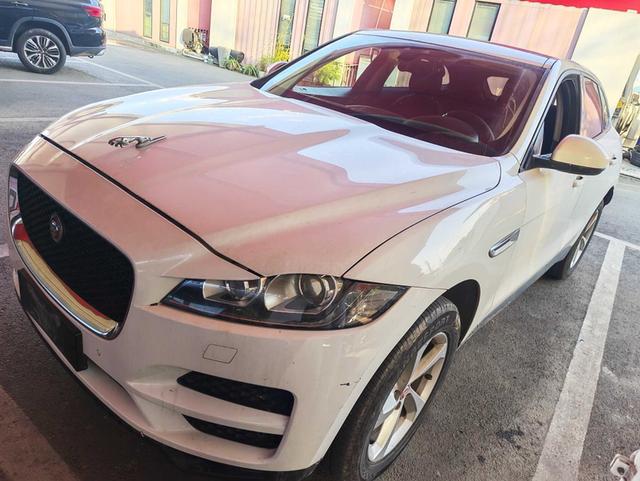 Jaguar F-PACE 2016 модификация 2.0T 2WD Urban Exclusive Edition – фото 1