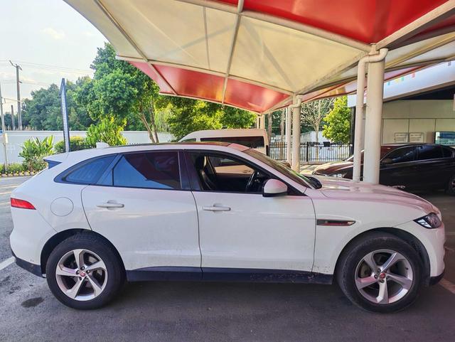 Jaguar F-PACE 2016 модификация 2.0T 2WD Urban Exclusive Edition – фото 8