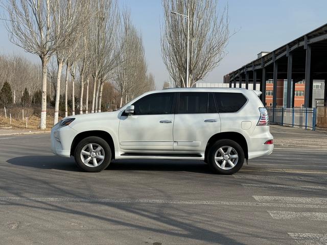 Lexus GX 2010 модификация 460 – фото 6