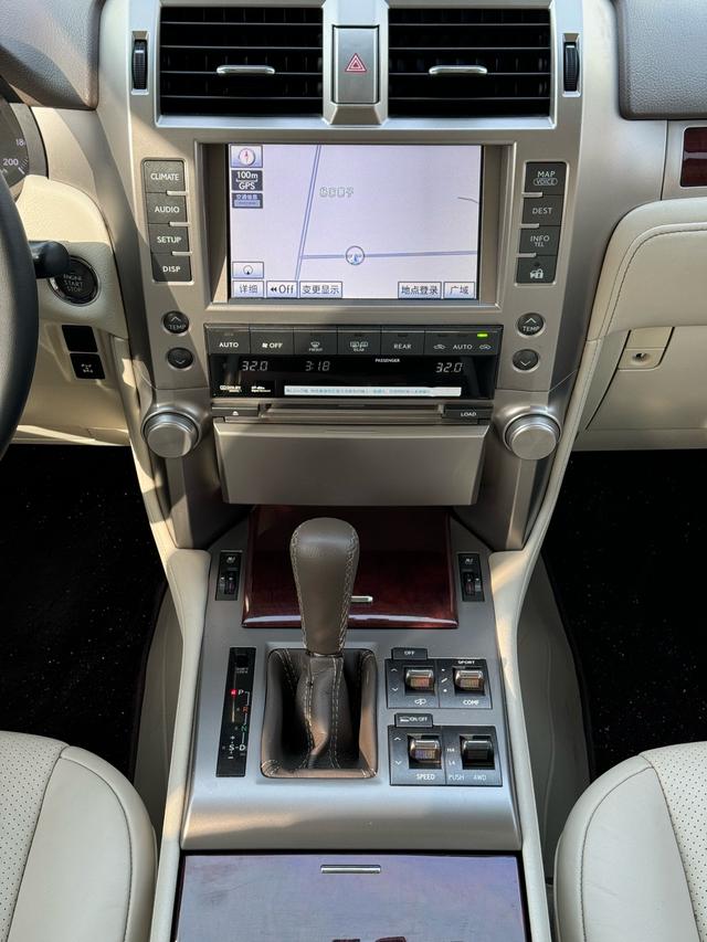 Lexus GX 2010 модификация 460 – фото 11