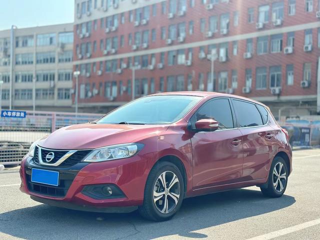 Nissan Tiida 2016 1.6L CVT Cool Move – фото 1