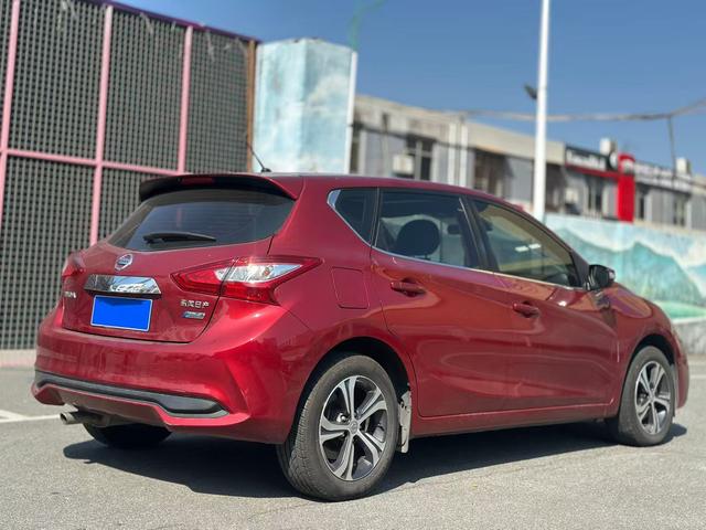 Nissan Tiida 2016 1.6L CVT Cool Move – фото 7