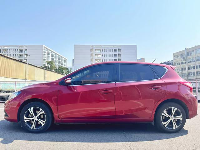 Nissan Tiida 2016 1.6L CVT Cool Move – фото 8