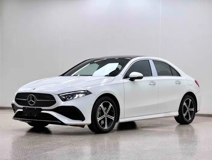 Mercedes-Benz A-class 2025 Model A 200 L Fashion Edition