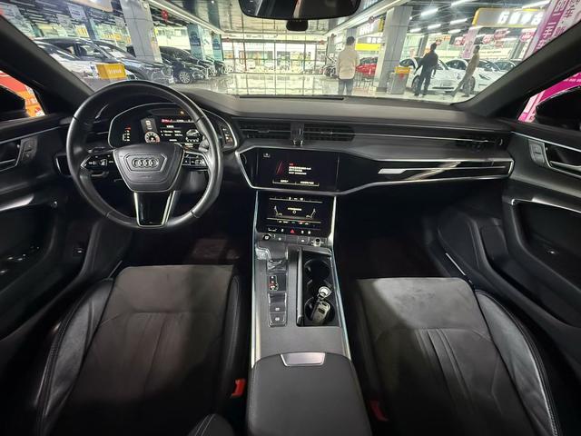 Audi A6L 2022 40 TFSI Luxury Sport – фото 6