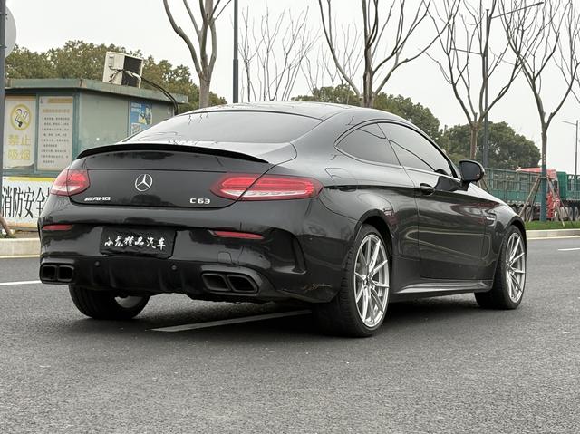 Mercedes-Benz C-Class AMG Модель 2019 года AMG C 63 Coupe – фото 5