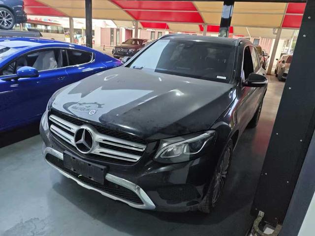 Mercedes-Benz GLC 2017 GLC 200 4MATIC – фото 1