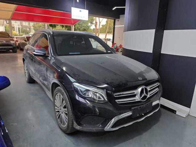 Mercedes-Benz GLC 2017 GLC 200 4MATIC – фото 3