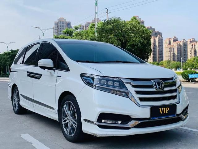 Honda Elysion 2019 2.0L Sharp Hybrid Luxury – фото 3