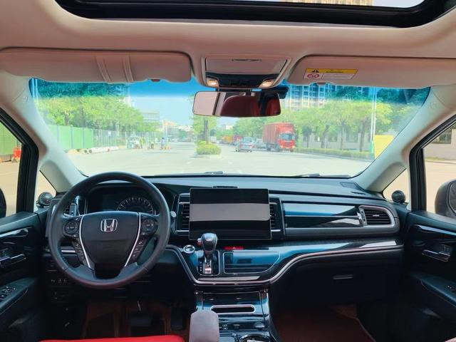 Honda Elysion 2019 2.0L Sharp Hybrid Luxury – фото 4