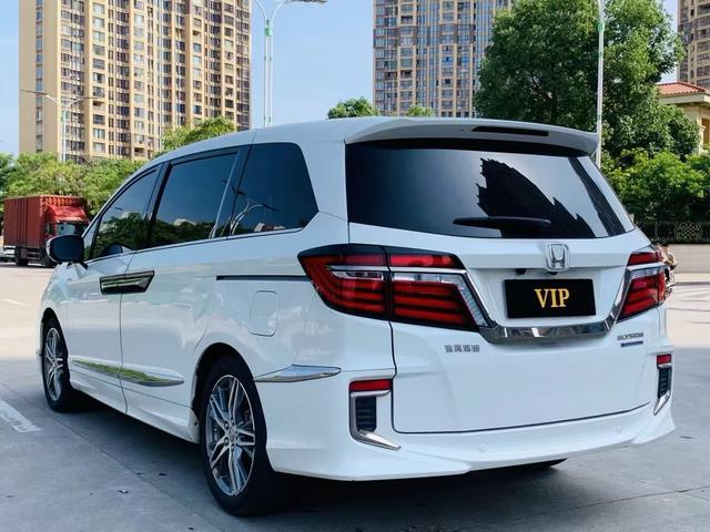 Honda Elysion 2019 2.0L Sharp Hybrid Luxury – фото 10