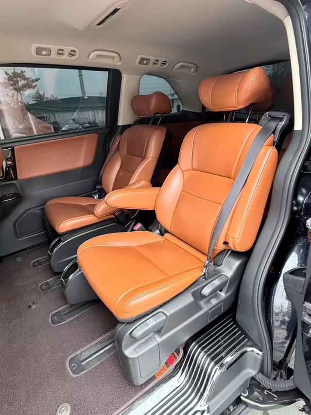 Honda Odyssey 2021 2.0L Hybrid Comfort – фото 6