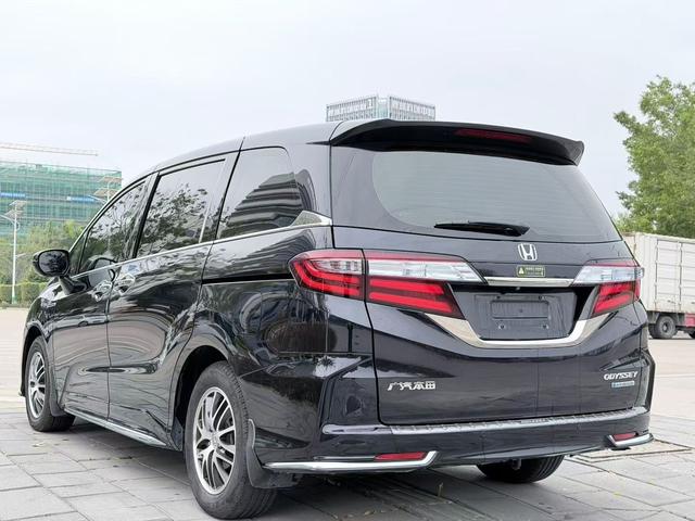 Honda Odyssey 2021 2.0L Hybrid Comfort – фото 7