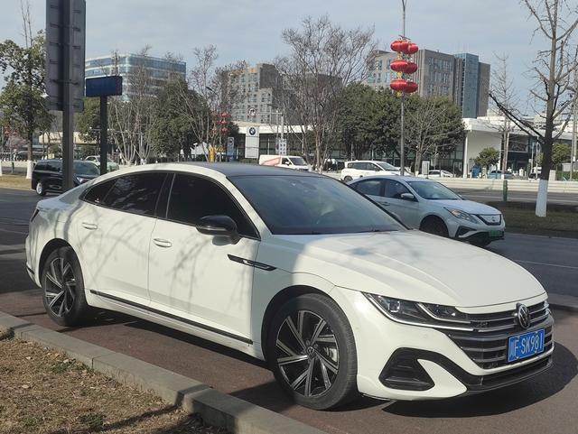 Volkswagen CC 2021 380TSI Eye-Catching – фото 3