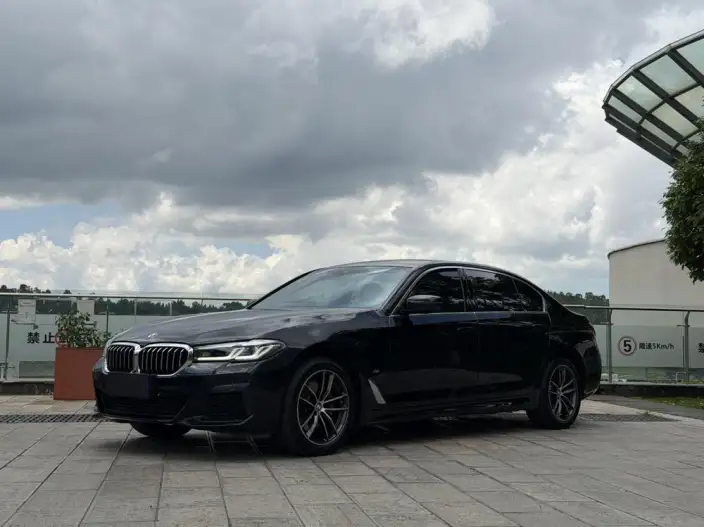 BMW 5 Series 2022 Model Facelift 525Li M Sports Set