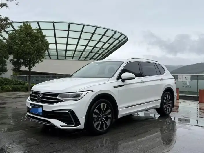 Volkswagen Tiguan L 2022 Model 330TSI Automatic 2WD R-Line Enjoy the version more