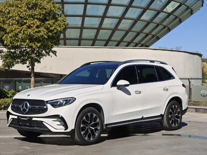 Mercedes-Benz GLC 2023 Model GLC 260 L 4MATIC Luxury Model 7 seat