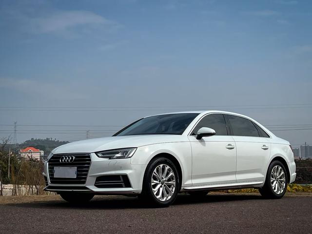 Audi A4L 2019 40 TFSI Entry China VI – фото 1