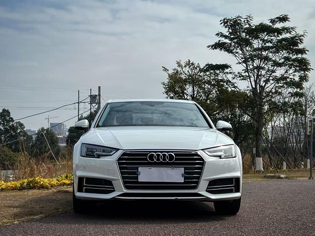 Audi A4L 2019 40 TFSI Entry China VI – фото 2