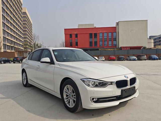 BMW 3 Series 2014 320Li Fashion – фото 3