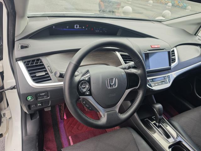 Honda Jade 2014 модификация 1.8L автоматическое Com f ort Elite Edition 5 seat – фото 9