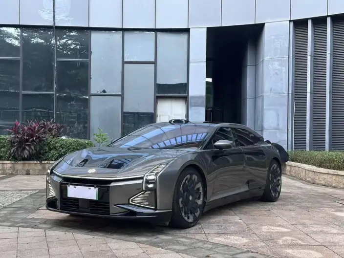 HiPhi Z 2023 Model 4 seat Edition