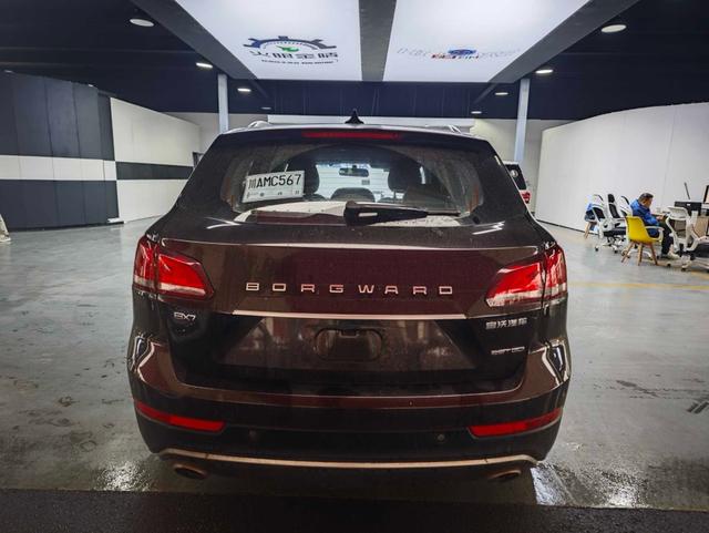 BORGWARD BX7 Модель 2018 года 28T 2WD Premium 5 seat National V – фото 2