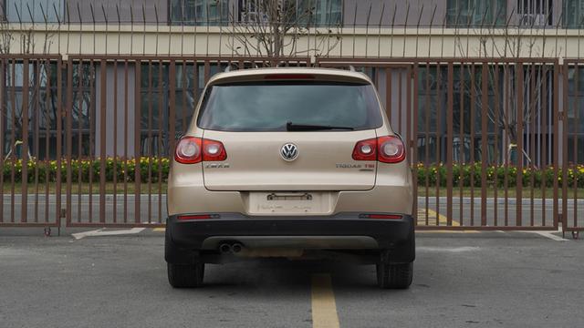 Volkswagen Tiguan 2012 модификация 2.0TSI автоматическое 4WD Ultimate Edition – фото 5
