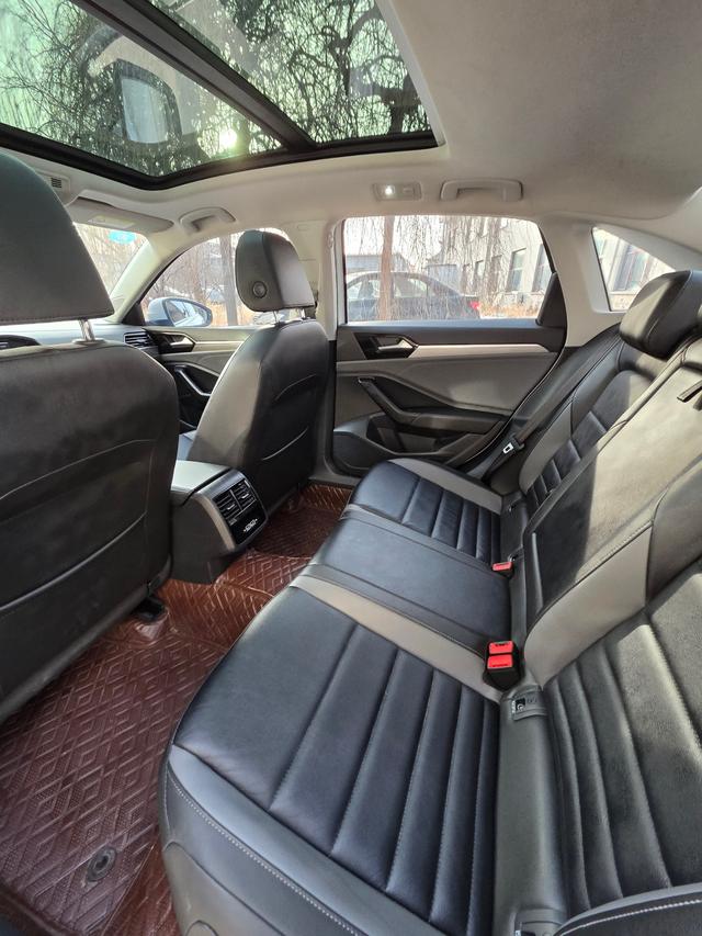 Volkswagen Sagitar Модель 2020 года 200TSI DSG Com f ort Country VI – фото 9