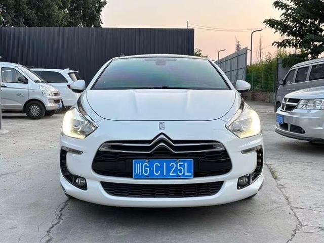 DS 5 2014 модификация 1.6T Elegant edition THP160