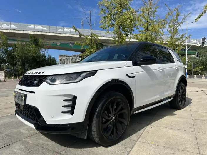 Land Rover Discovery Sport 2024 Model 249PS R-Dynamic SE Performance Technology Edition 5 seat