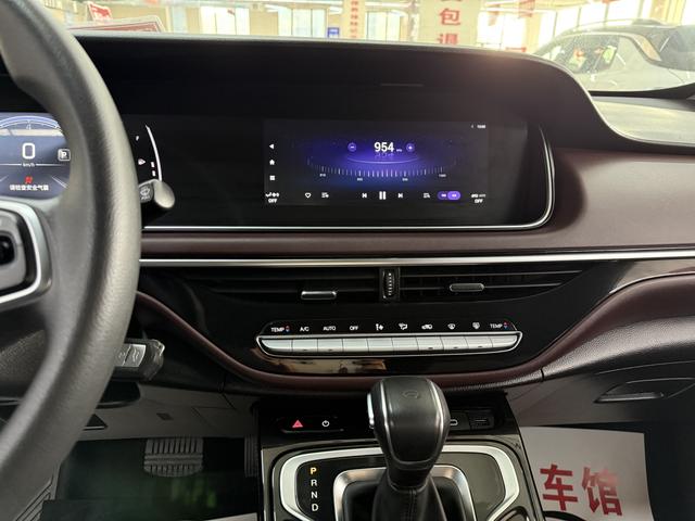 GAC Trumpchi M6 Раздел 2023 PRO 270T WDCT Elite Edition – фото 11
