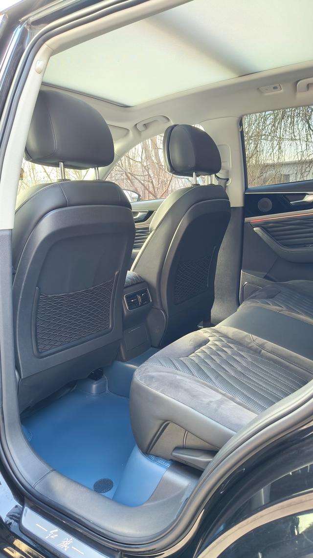 Hongqi HS5 2022 2.0T Smart Enjoy Link Flag 4WD Edition – фото 10