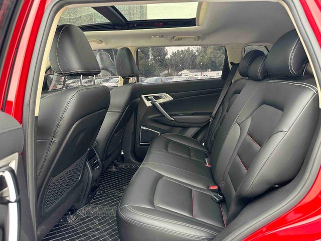 Geely Boyue 2018 1.8TD Automatic 2WD Smart Connect 4G – фото 6