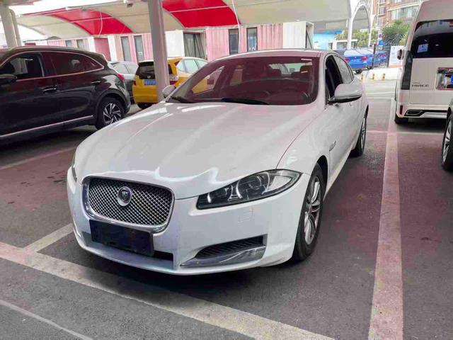 Jaguar XF 2014 модификация XF 2.0T Landwind Fenghua Edition