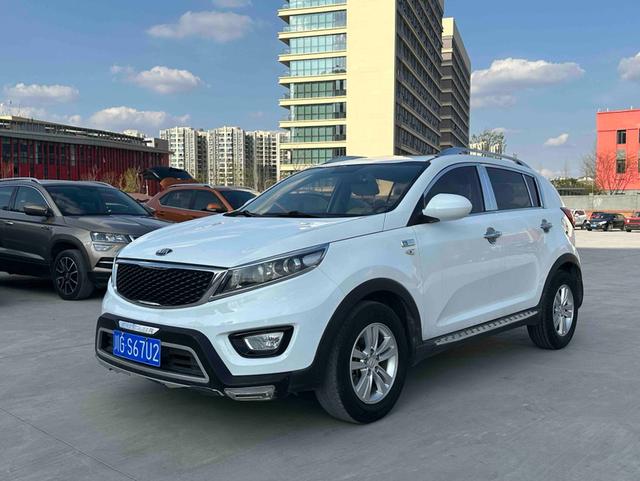 Kia Sportage 2016 модификация 2.0L автоматическое 2WD Edition GL – фото 1